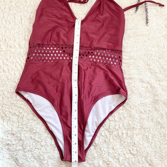 Cupshe red maroon v-neck one piece swimsuit with see through mid section - Picture 3 of 4